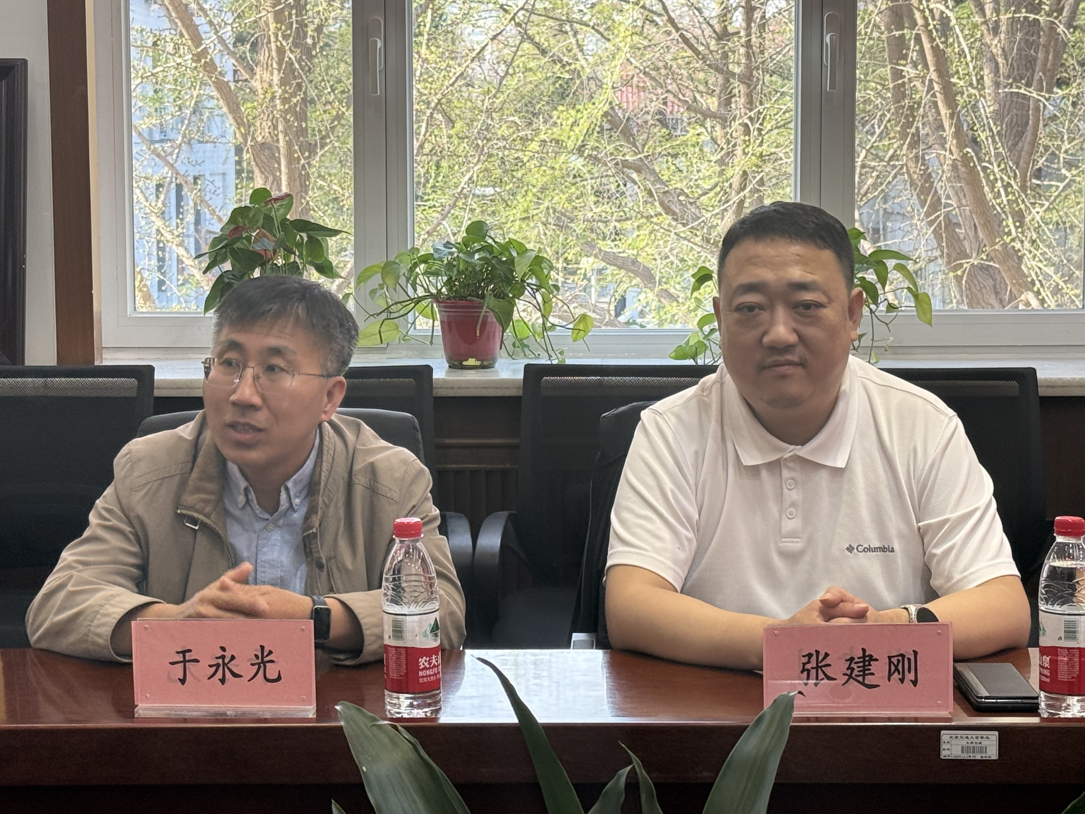 139407356.jpg 02.jpg